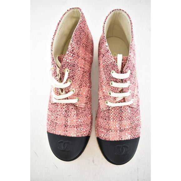Chanel 19P Pink Beige Black Tweed CC Lace Up Tie Ankle Short Sneaker Boots 42 - Picture 4 of 8
